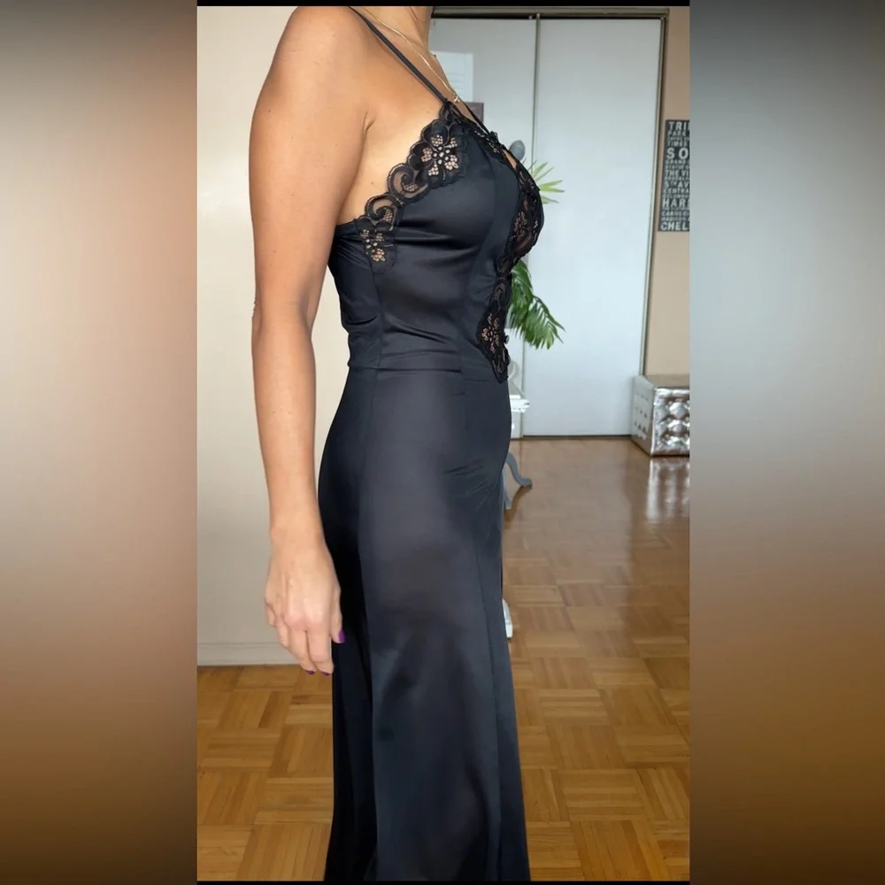 SOLD Vintage Sears Night Gown - Picture 3 of 12